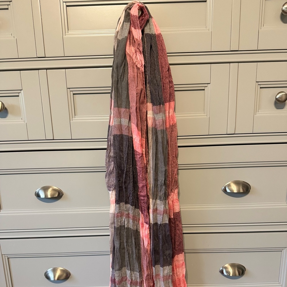 Scarf - Picture 2 of 3